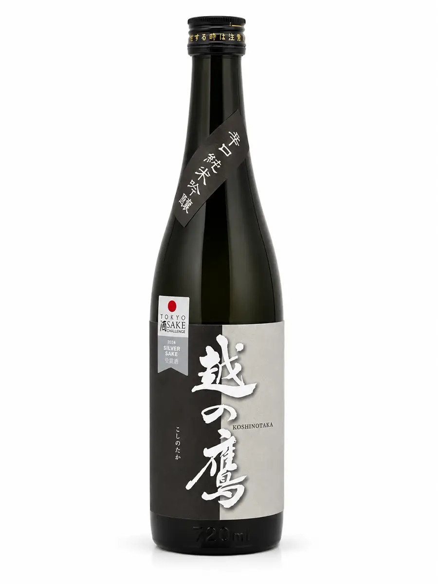 Koshinotaka Karakuchi Junmai Ginjo 720ml Flasche vorne