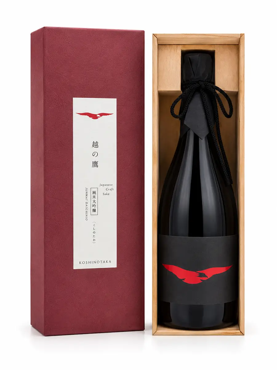 Koshinotaka Sakahomare Junmai Daiginjo 720ml